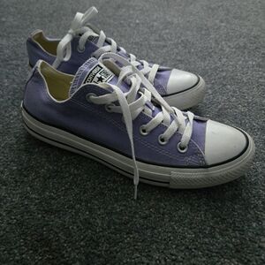 Converse Unisex Adults' Chuck Taylor All Star Sneakers Purple
Size 7m 9w